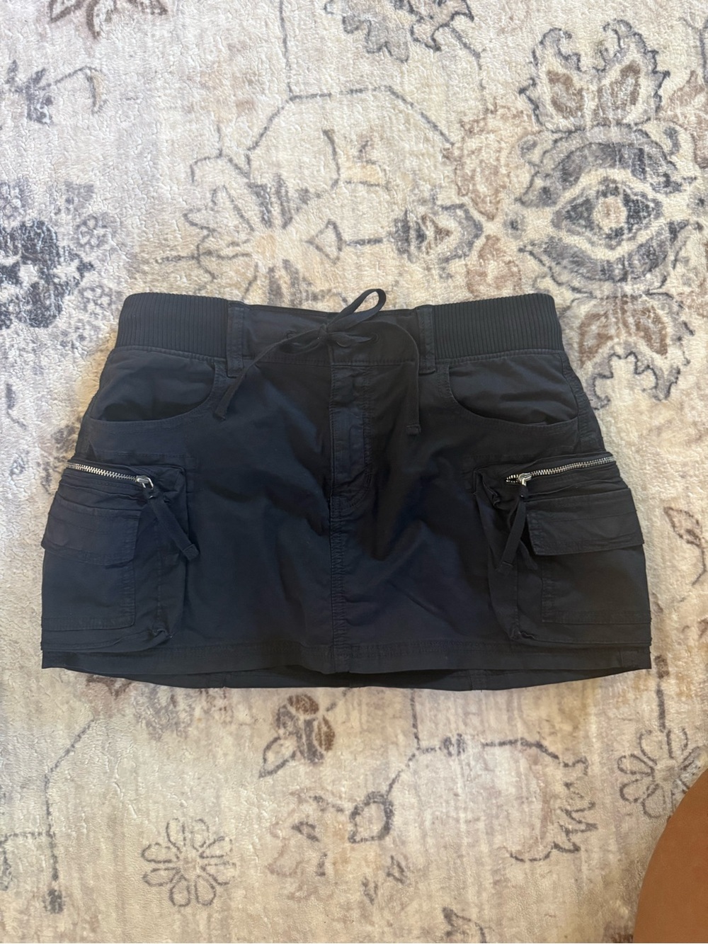 American Eagle Outfitters Black Cargo Skort with Zip Pockets